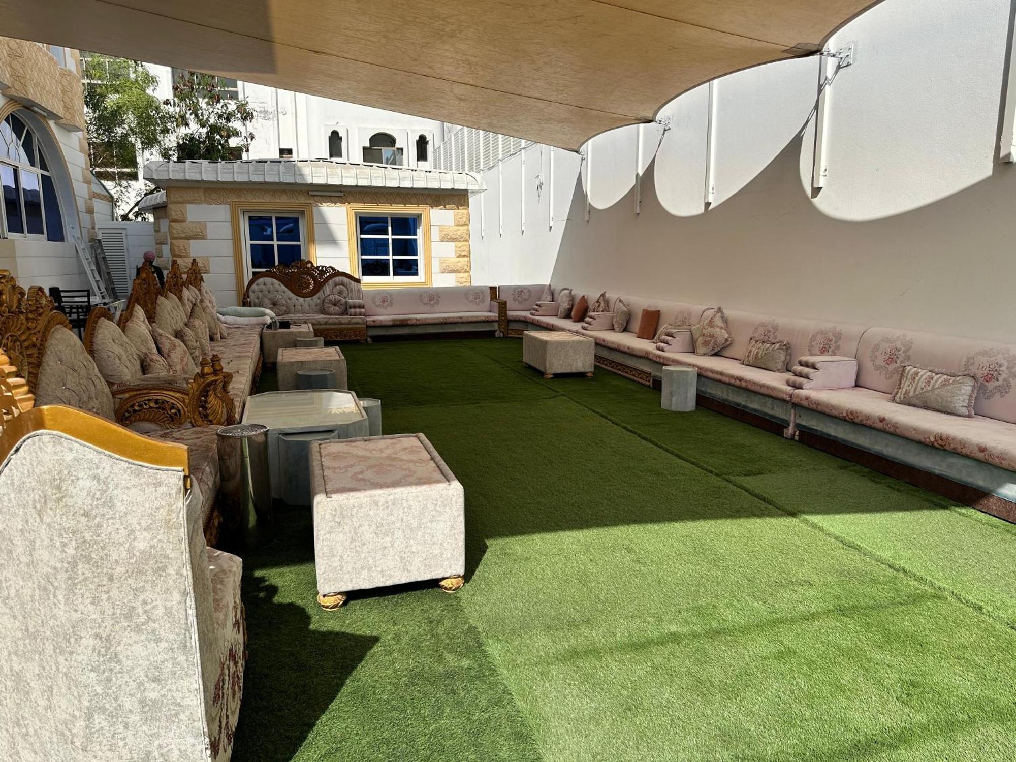 International Abu Dhabi Hostel Exterior foto